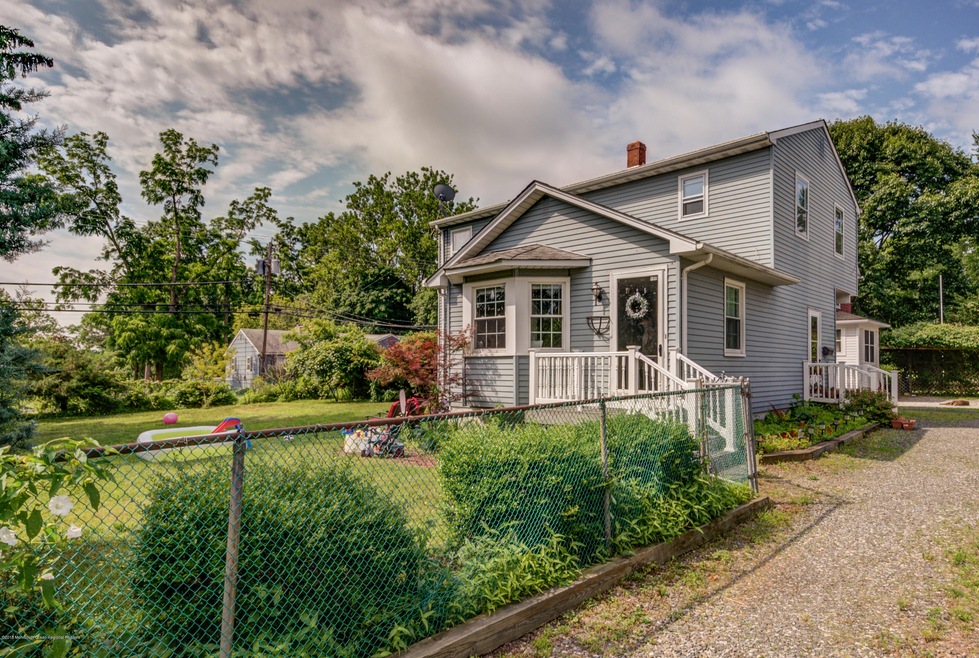 488 W Front St, Red Bank, NJ 07701 - photo 1