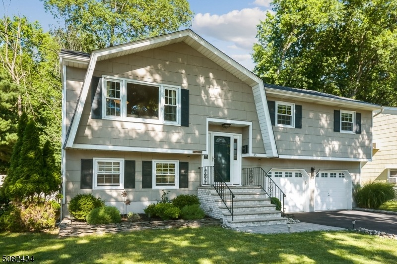 18 Deerfield Rd, Parsippany, NJ 07054 - photo 1