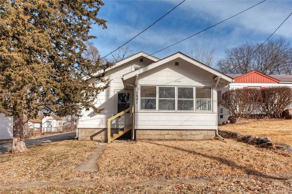 1501 Clinton Ave, Des Moines, IA 50313 - photo 1
