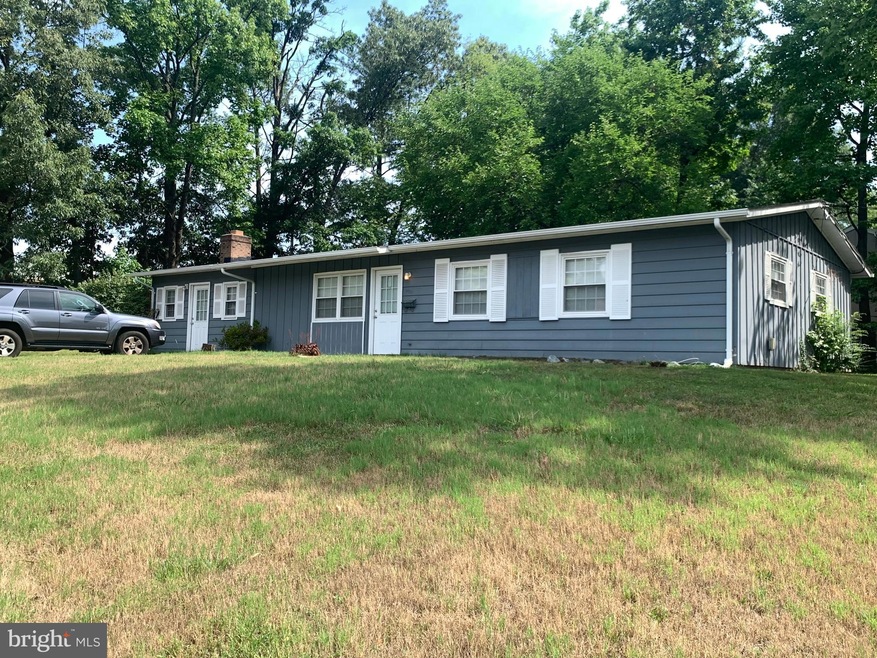 9400 Fontana Dr, Lanham, MD 20706 - photo 1