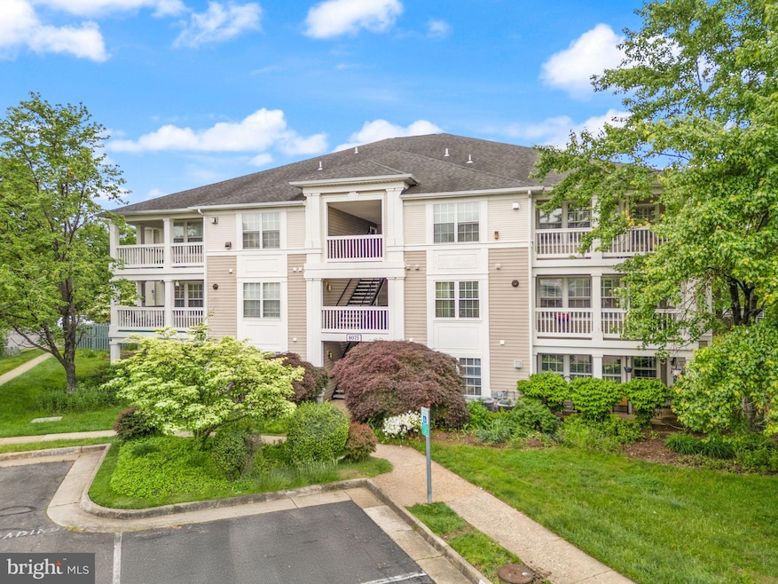 8075 Lacy Dr unit 303, Manassas, VA 20109 - photo 1