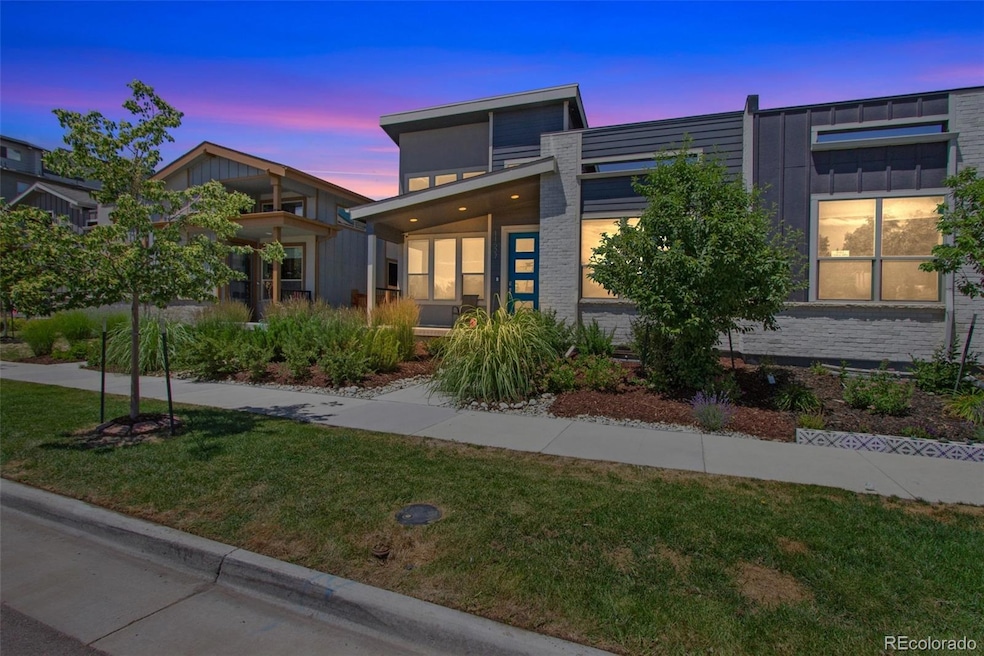 11527 E 25th Ave, Aurora, CO 80010 - photo 1