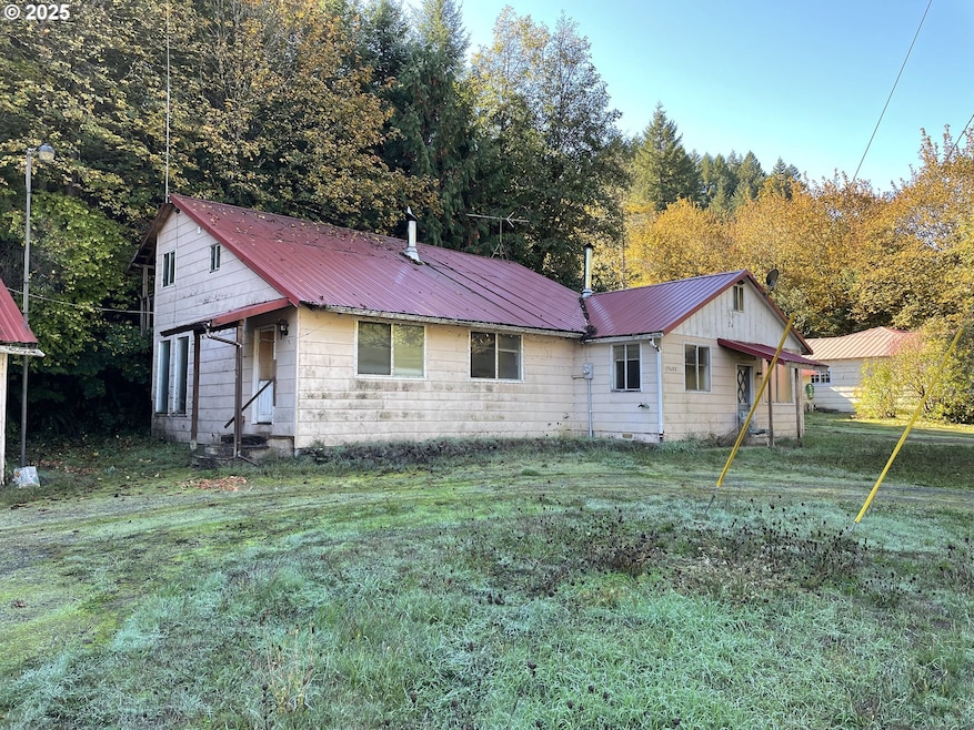 39688 Row River Rd, Dorena, OR 97434 - photo 1