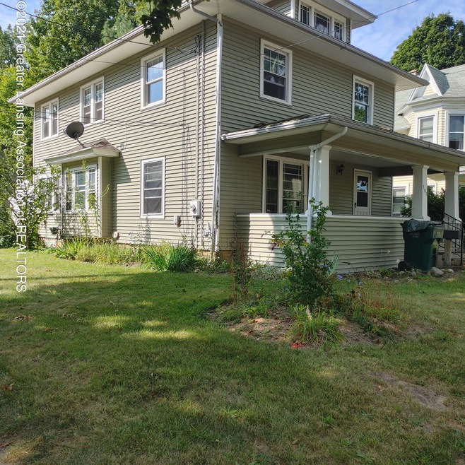 301 Moores River Dr, Lansing, MI 48910 - photo 1