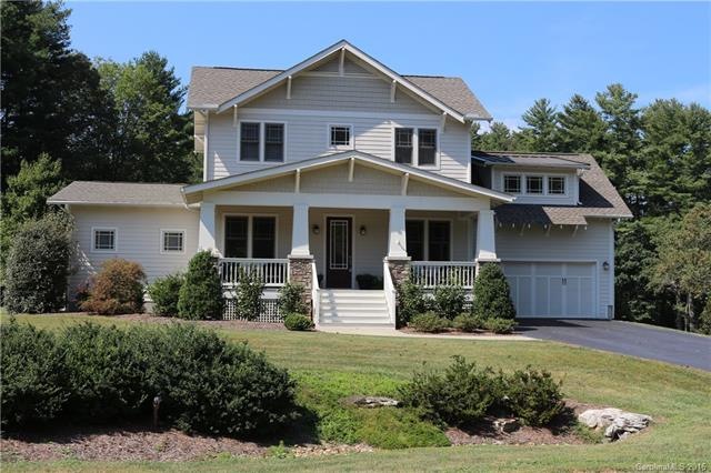 Well Maintained Arts and Crafts home at the end of