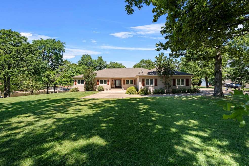 Pending $985,000 • Co-Listing Agent