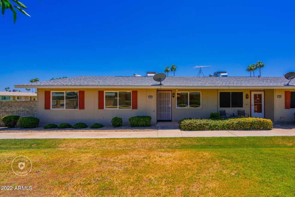 13802 N Newcastle Dr unit 121, Sun City, AZ 85351 - photo 1