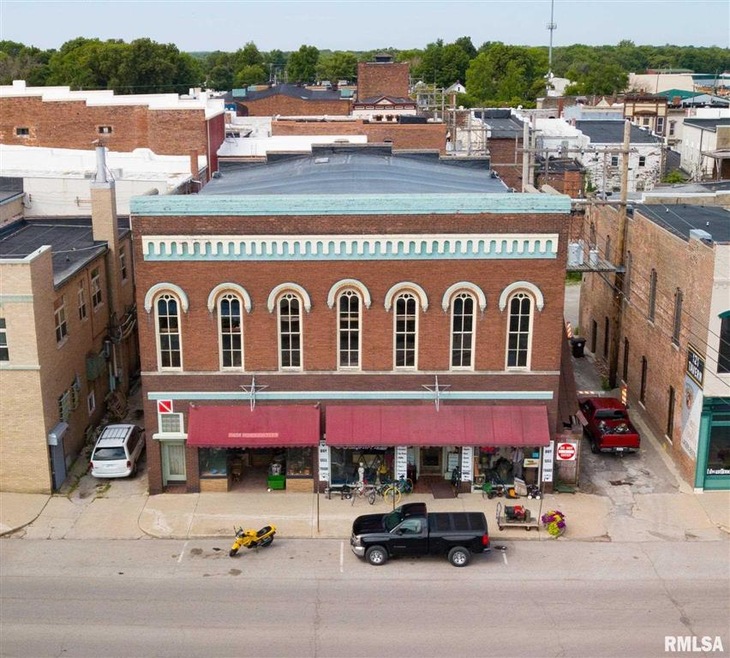 519 Broadway St unit 521, Lincoln, IL 62656 - photo 1