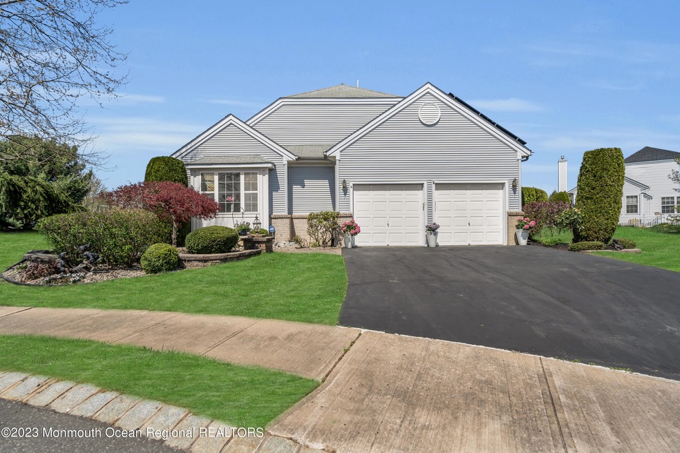 8 Da Vinci Ct, Manchester Township, NJ 08759 - photo 1