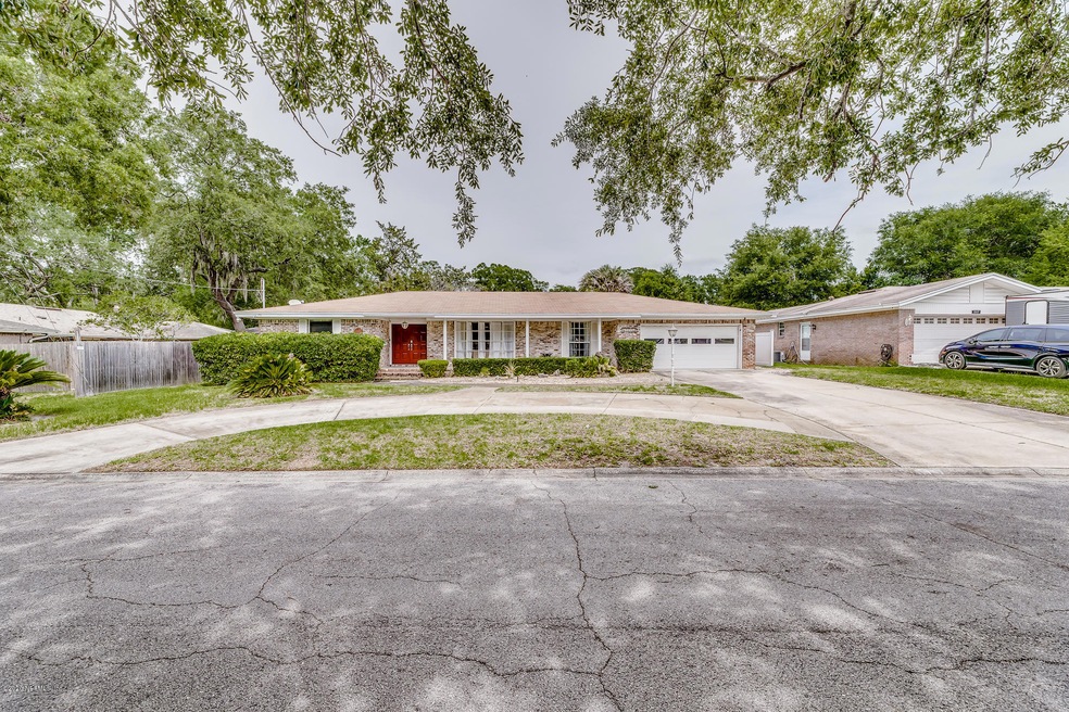 1019 Park Forest Ln, Jacksonville, FL 32211 - photo 1