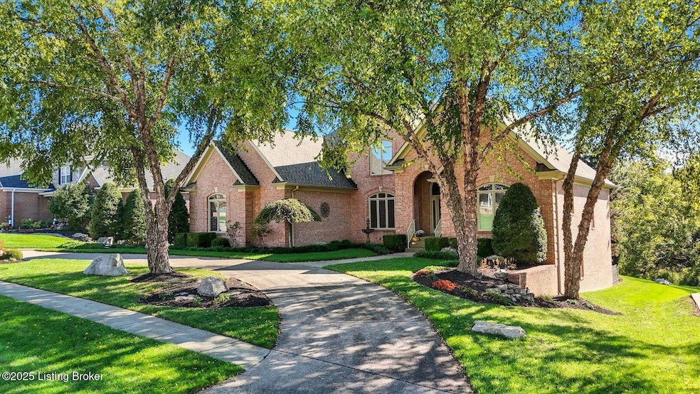 Under Contract $925,000