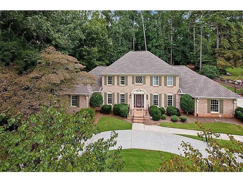 1812 Kanawha Dr, Stone Mountain, GA 30087 - photo 1