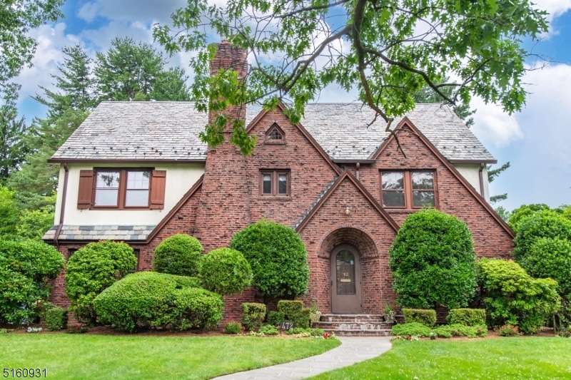 472 Ridgewood Ave, Glen Ridge, NJ 07028 - photo 1