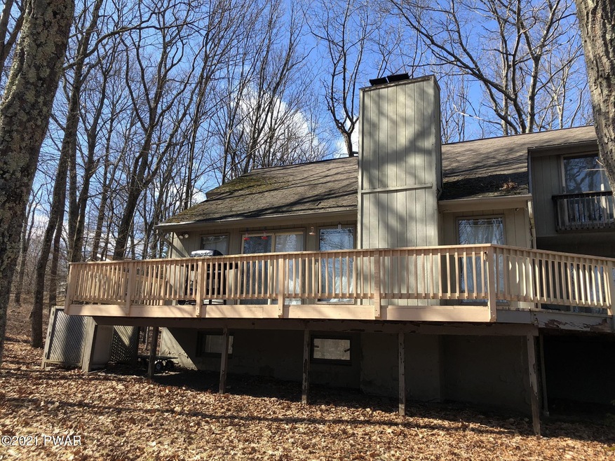 801 Cherry Ct, Hawley, PA 18428 - photo 1