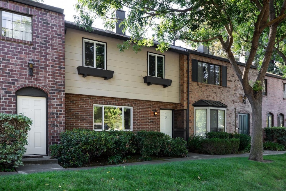 1492 Aurelian Ln, San Jose, CA 95126 - photo 1