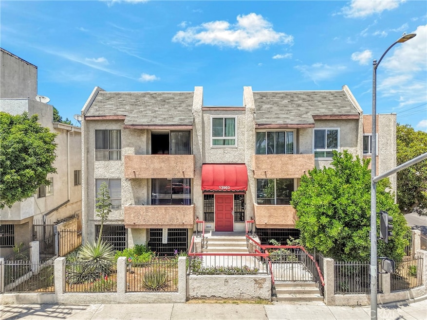 Pending $349,999 • Co-Listing Agent