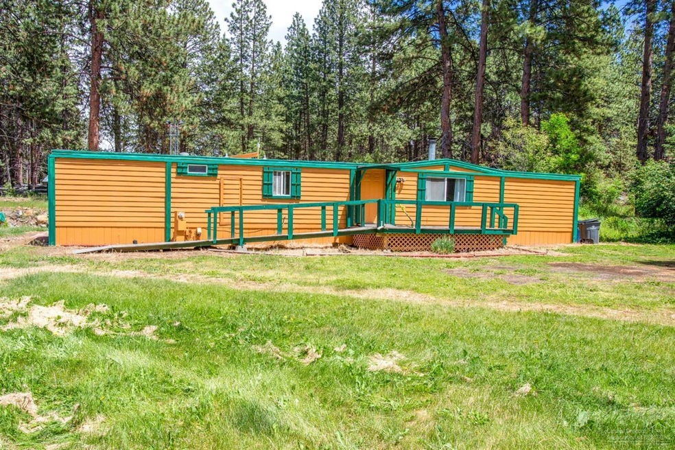 60327 Zuni Cir, Bend, OR 97702 - photo 1