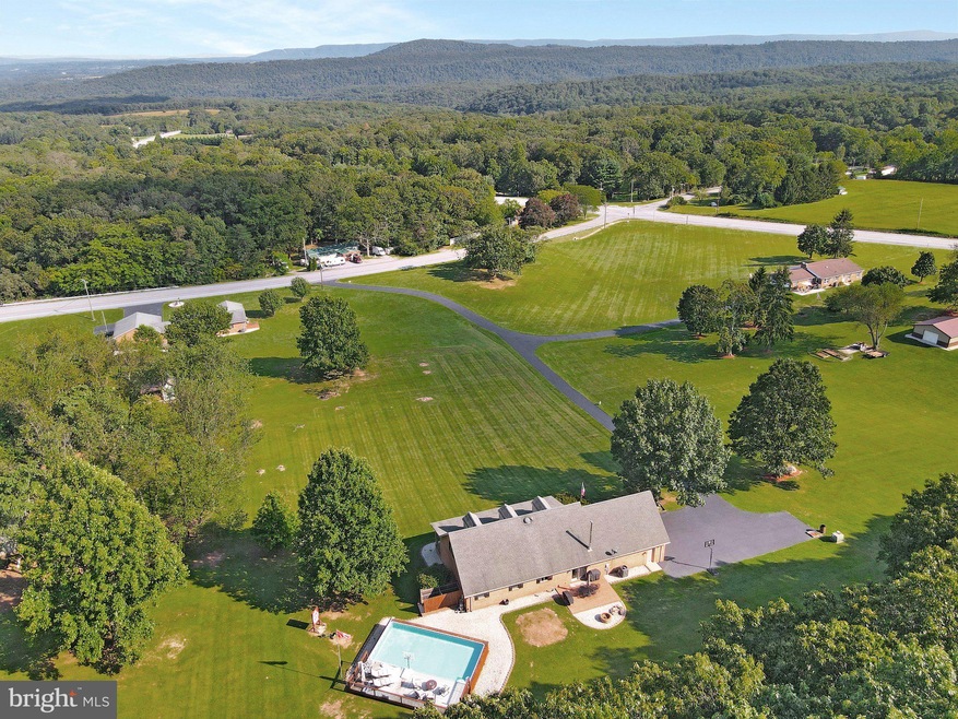 14522 Rice Rd, Hancock, MD 21750 - photo 1