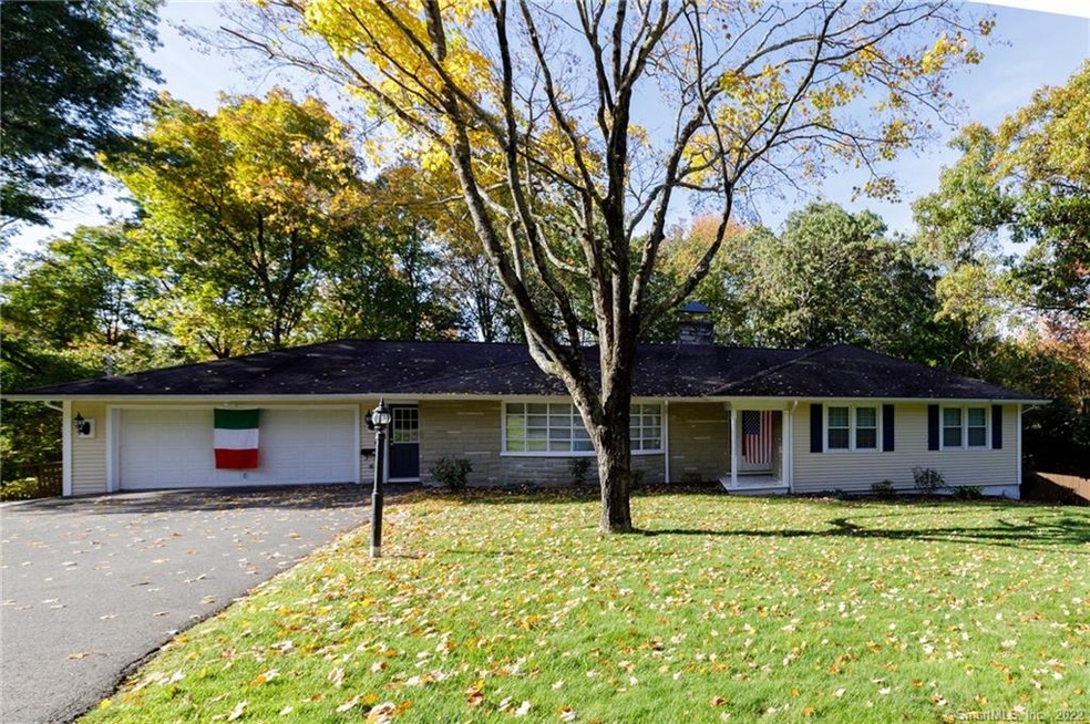 14 Eastfield Rd, Waterbury, CT 06708 - photo 1