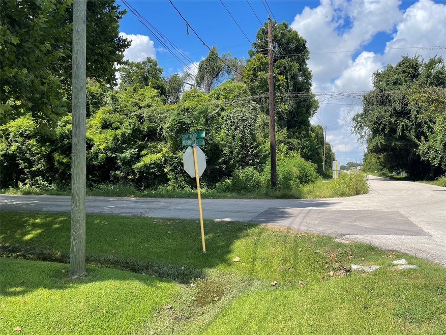 9917 Sunnywood Dr, Houston, TX 77038 - photo 1