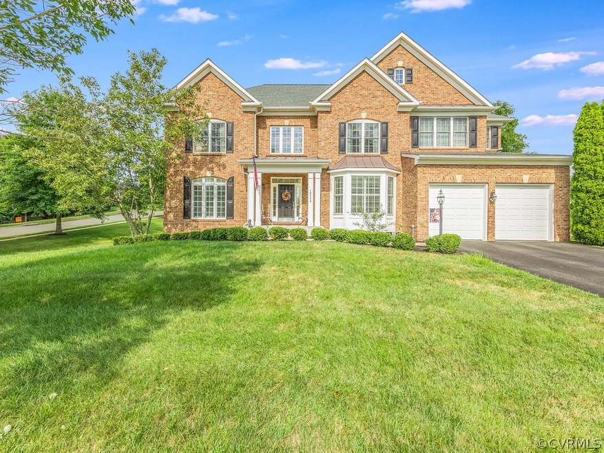 19230 Potomac Crest Dr, Triangle, VA 22172 - photo 1