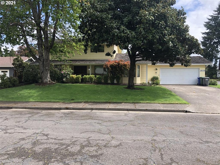 1575 Amberland Ave, Eugene, OR 97401 - photo 1