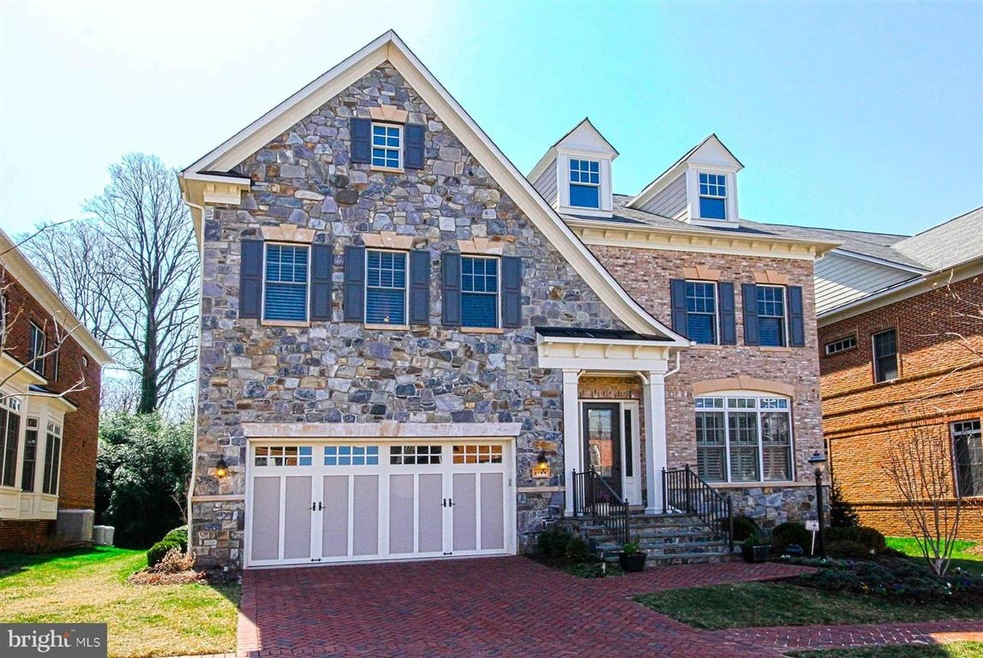 2155 Royal Lodge Dr, Falls Church, VA 22043 - photo 1