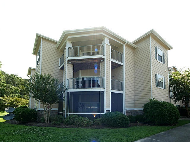 Madison balcony ext