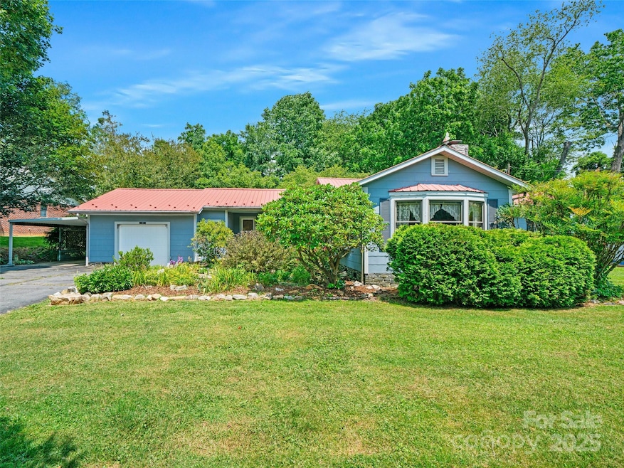 Under Contract $400,000