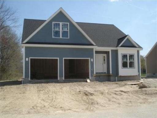 2 Back Nine Dr, Haverhill, MA 01832 - photo 1