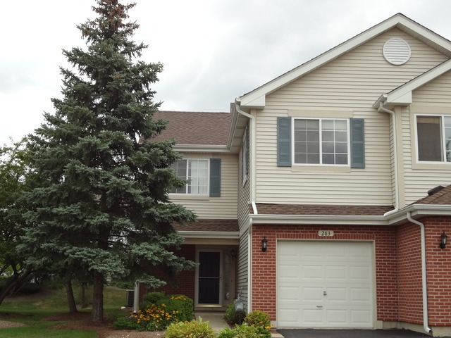 283 Camel Bend Ct unit 39283, Schaumburg, IL 60194 - photo 1