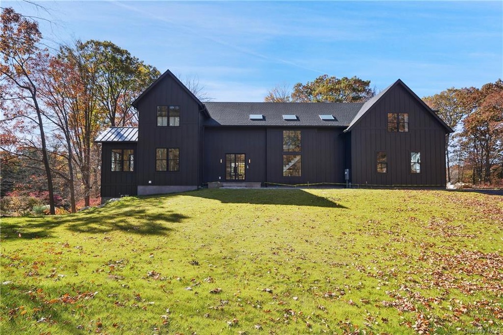 263 Stone Hill Rd, Pound Ridge, NY 10576 - photo 1