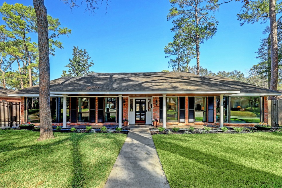 10010 Pine Forest Rd, Houston, TX 77042 - photo 1