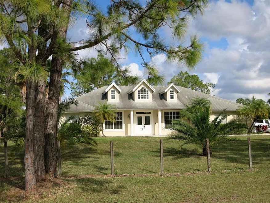 Welcoming curb appeal!