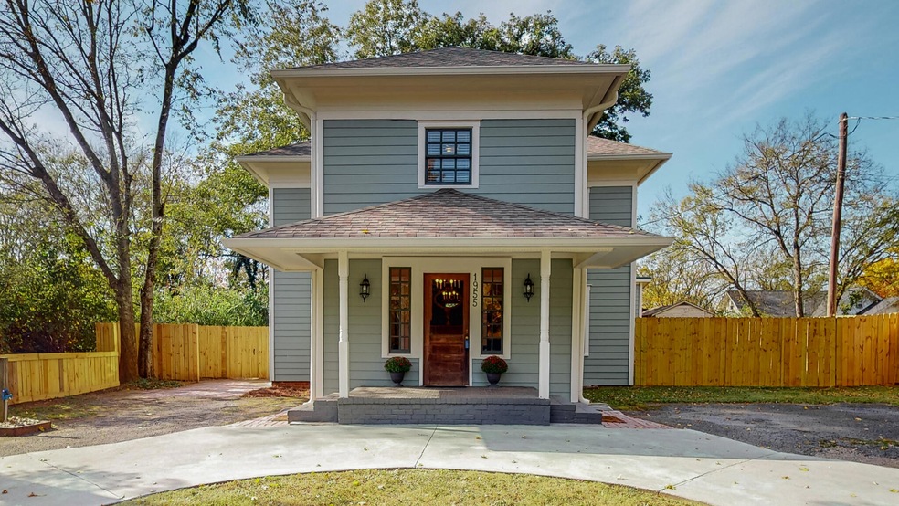 1955 Oak St NW, Cleveland, TN 37311 - photo 1