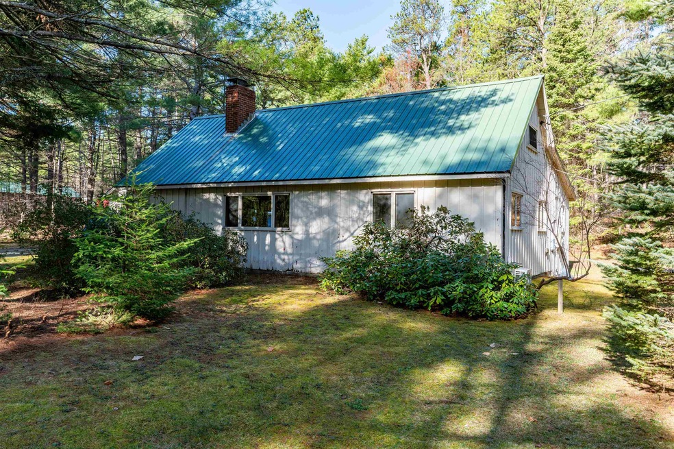 906 Plains Rd, Silver Lake, NH 03875 - photo 1