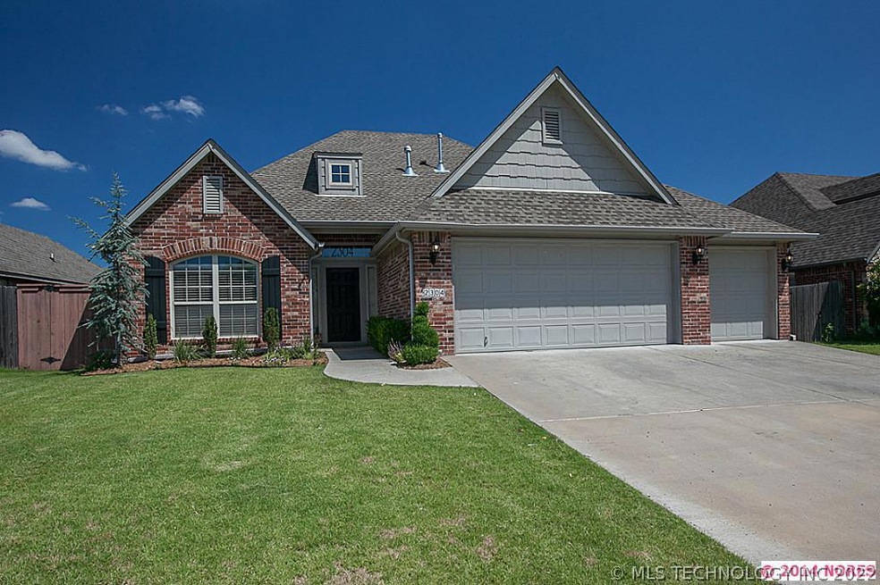 2304 W Quinton St, Broken Arrow, OK 74011 - photo 1