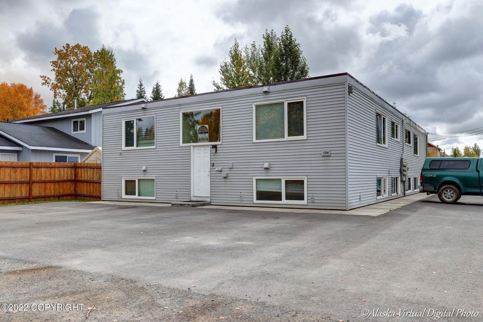 5306 E 24th Ave unit 4, Anchorage, AK 99508 - photo 1