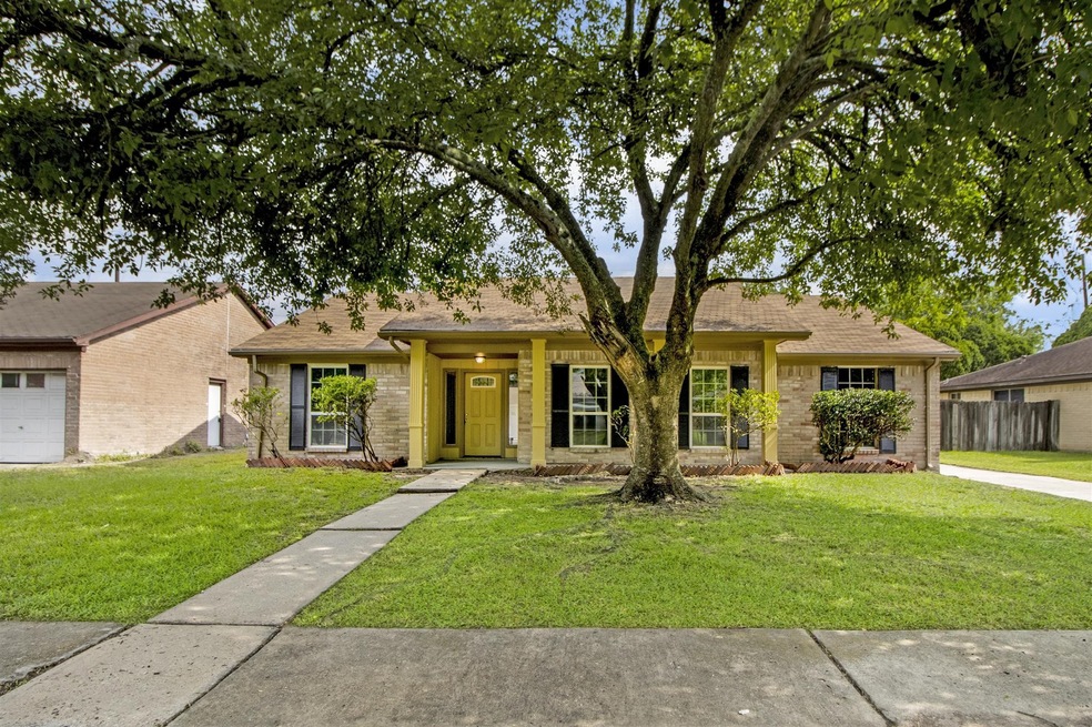 7218 Northleaf Dr, Houston, TX 77086 - photo 1