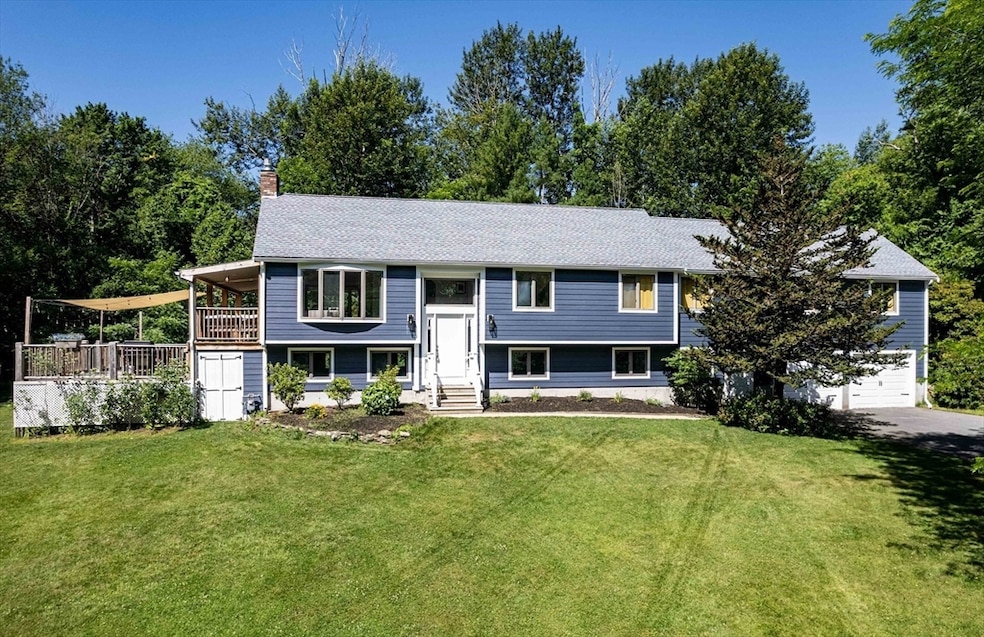 10 Longmeadow Ln, Medway, MA 02053 - photo 1