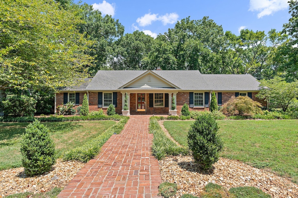 Sold $1,725,000 • Co-Listing Agent