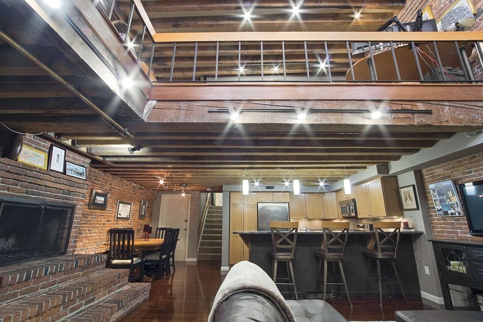 130 Fulton St unit 4, Boston, MA 02109 - photo 1