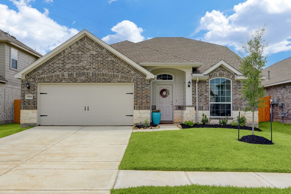5314 Bella Ct, Alvin, TX 77511 - photo 1