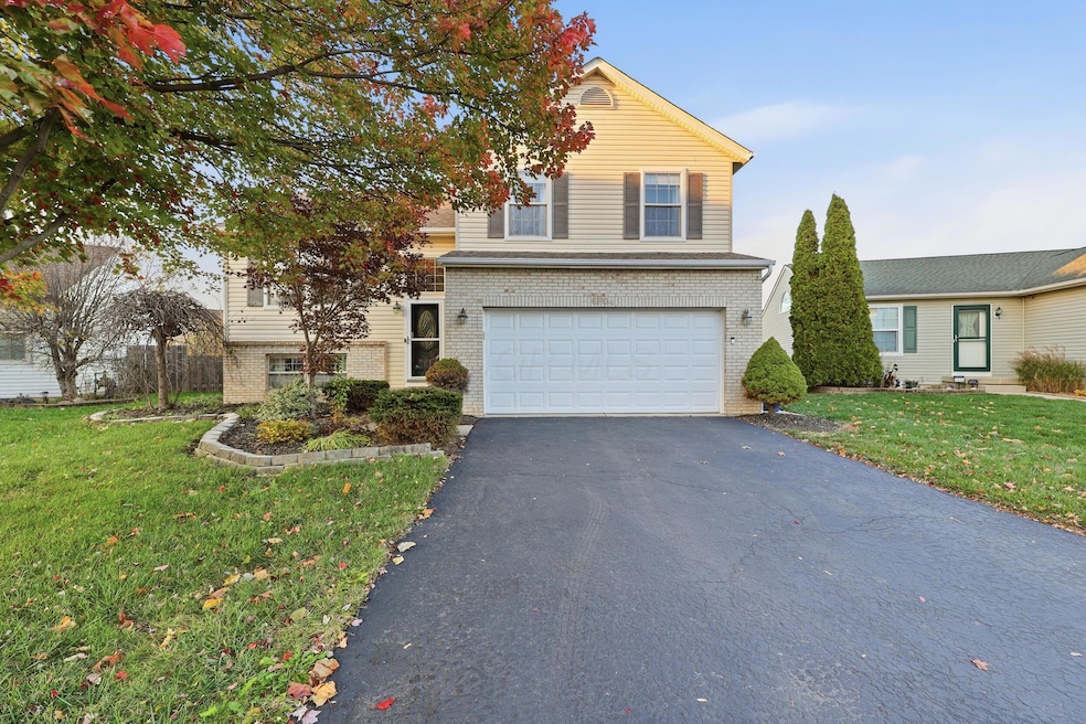 5504 Inglecrest Place, Galloway, OH 43119 - photo 1