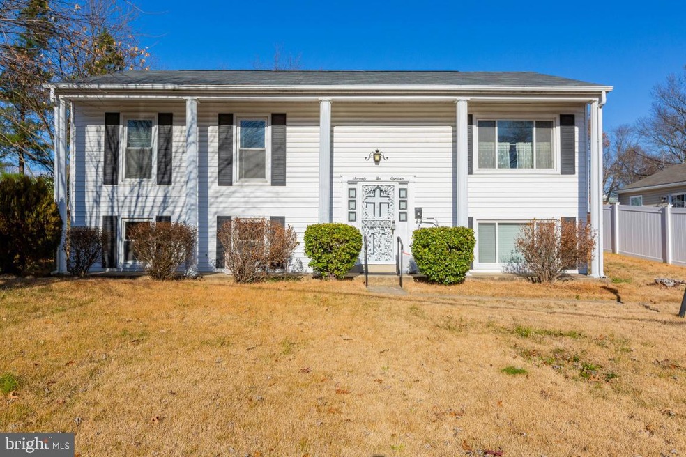 7218 Wendover Dr, District Heights, MD 20747 - photo 1