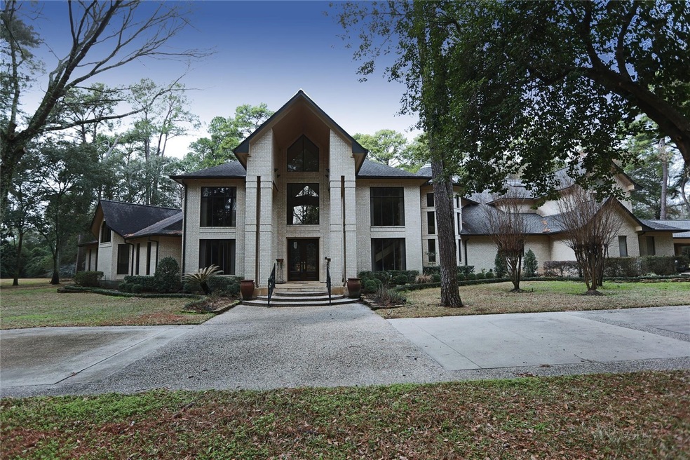 401 Saddlebrook Ln, Tomball, TX 77375 - photo 1