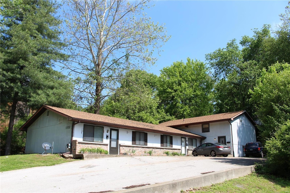 1102 Apache Dr, Collinsville, IL 62234 - photo 1