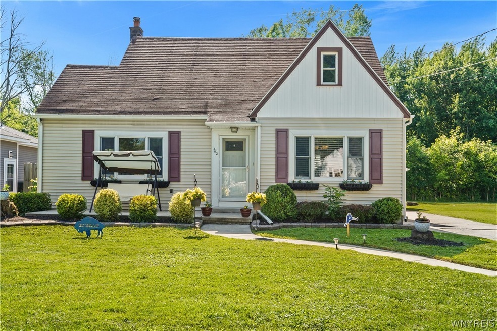462 Wallace Ave, North Tonawanda, NY 14120 - photo 1