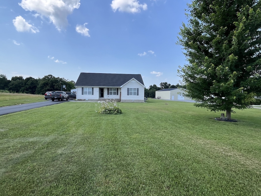 341 Trent Rd, Lafayette, TN 37083 - photo 1
