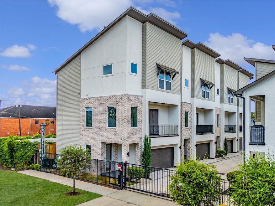 2510 Tuam St unit G, Houston, TX 77004 - photo 1